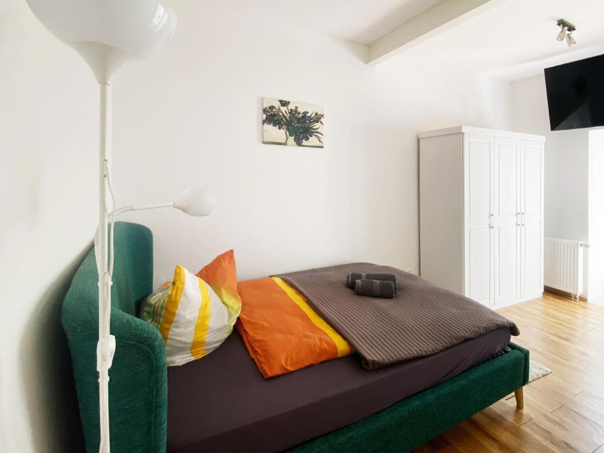 Schwanenburg Apartments Kolonie Rontgental Eksteriør billede