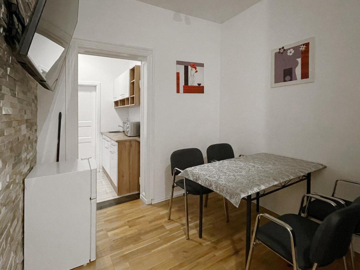 Schwanenburg Apartments Kolonie Rontgental Eksteriør billede