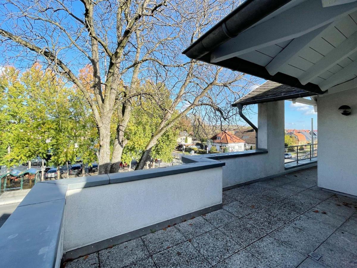 Schwanenburg Apartments Kolonie Rontgental Eksteriør billede