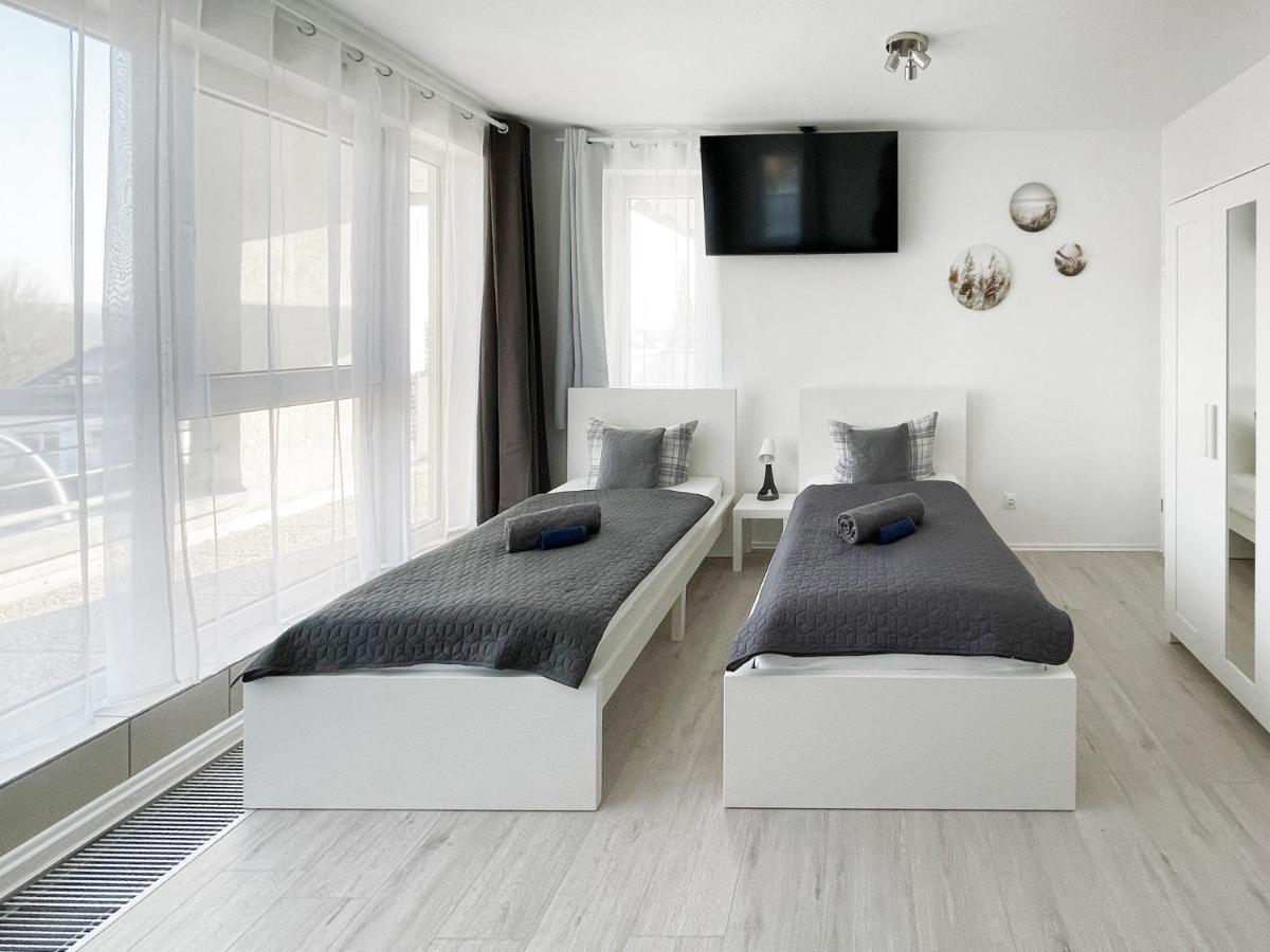 Schwanenburg Apartments Kolonie Rontgental Eksteriør billede